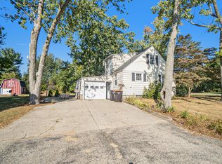 3405 Butternut Dr, Holland, MI 49424