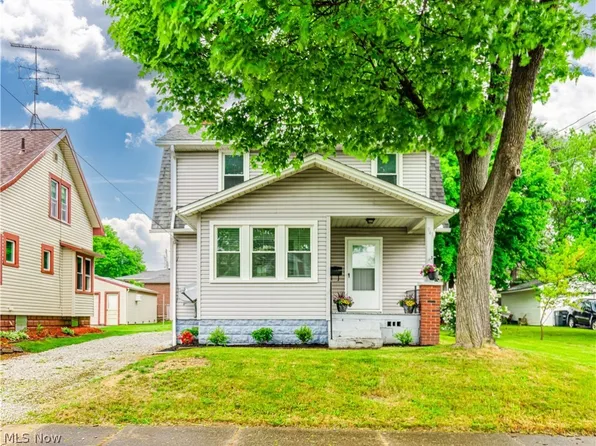 941 Lindsay Ave, Akron, OH 44306