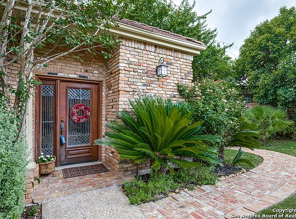 2nd image of 3003 Iron Stone Ct