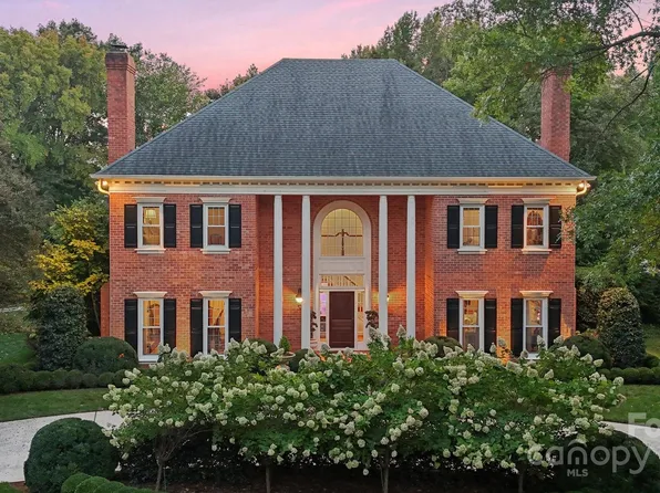 6733 N Baltusrol Ln, Charlotte, NC 28210