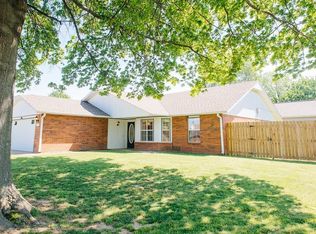 1113 S 24th St, Rogers, AR 72758