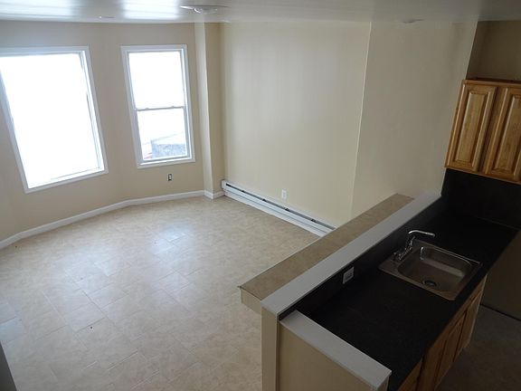 3rd image of 68 W Rockland St #2