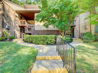 174 Amberly Dr UNIT J, Manalapan, NJ 07726