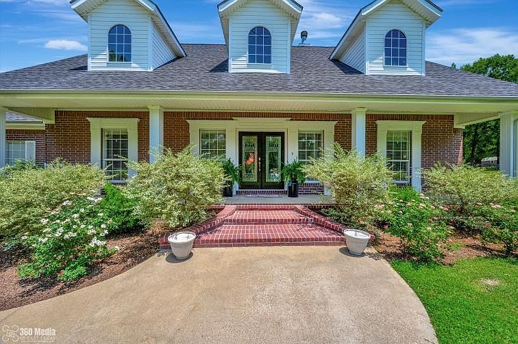 1st image of 234 Donna Dr