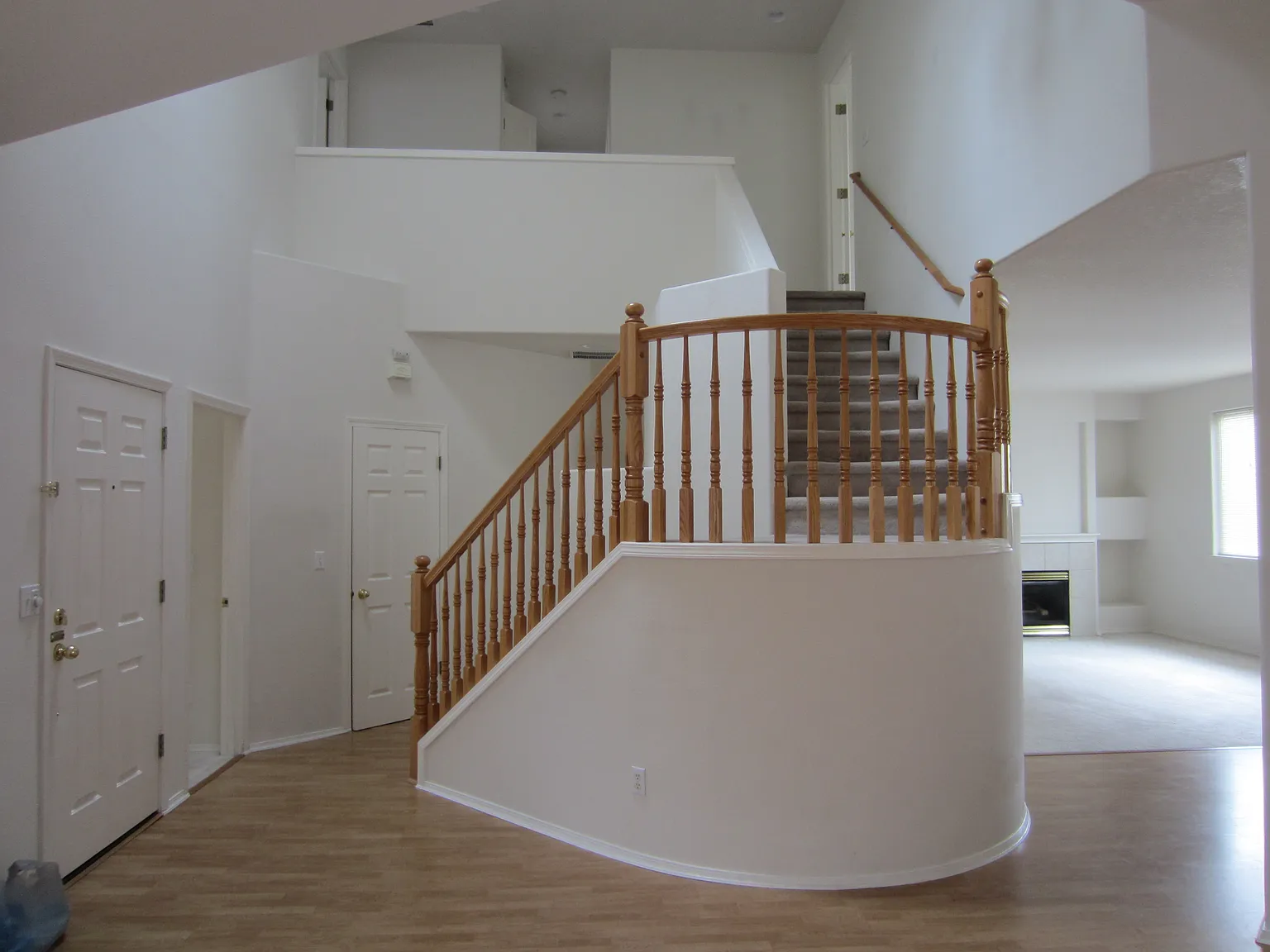 4 bed, 2.5 bath, 2100 sqft, $2,895 — Photo 3