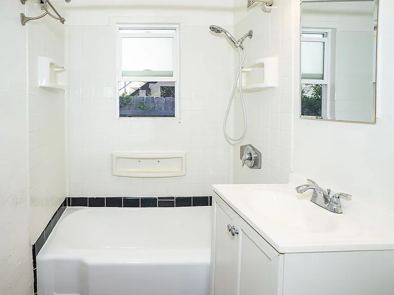 849 Emerald St — Photo 16