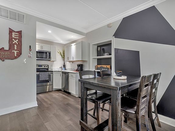 3rd image of 11 Music Sq E APT 203