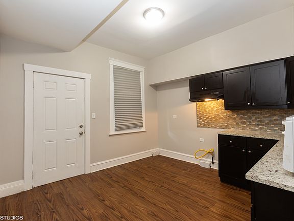 3rd image of 6720 S Evans Ave