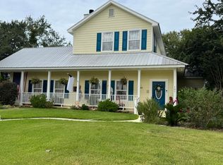 107 Wenmar Ave, Pass Christian, MS 39571