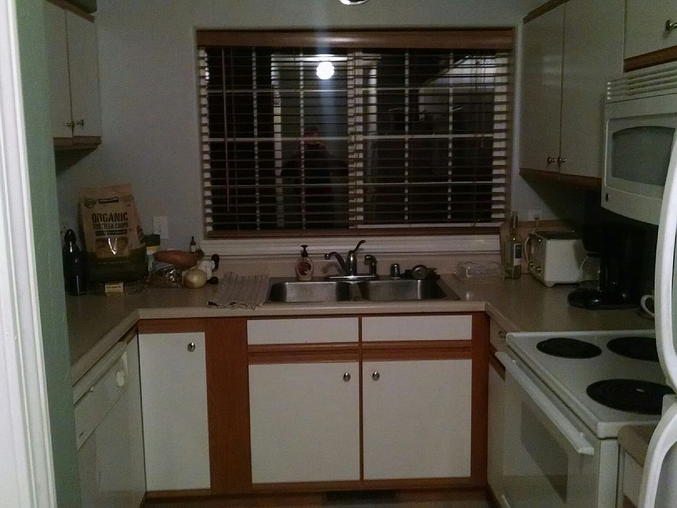2nd image of 3028 W Villard St #1D