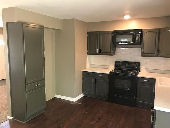 2nd image of 11106 Winchester Ave