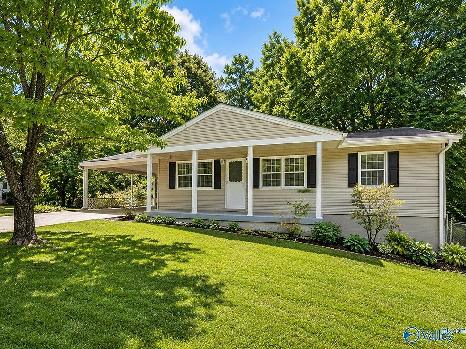 1st image of 4605 Mountain Crest Dr