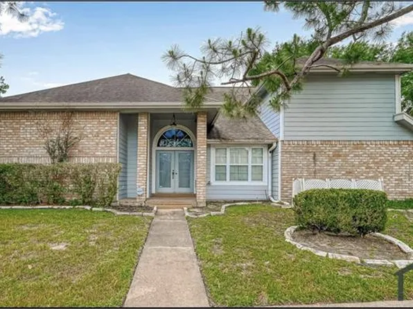 16006 Rustic Sands Dr, Houston, TX 77084