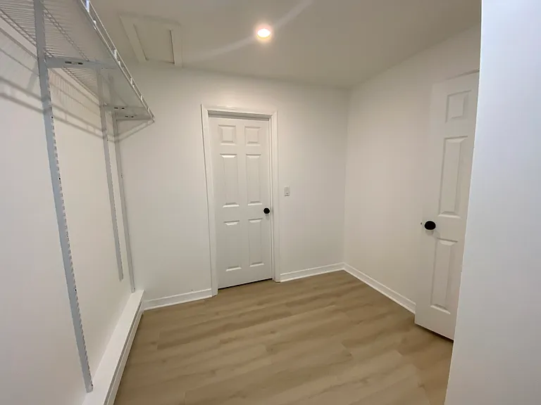 2 Burning Bush Blvd #2B — Photo 35