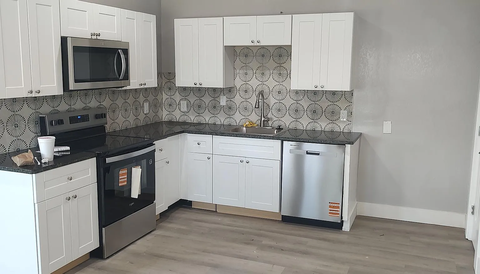 2 bed, 1200 sqft, $1,295 — Photo 4