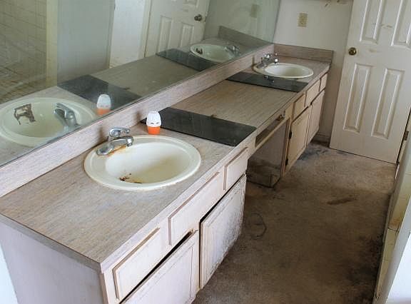 5th image of 3409 S Maydell Dr