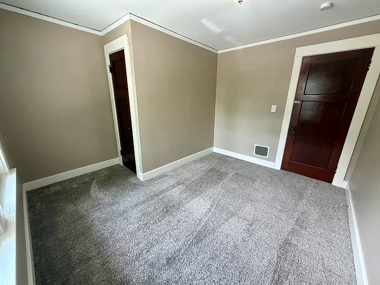 53 Forest Glen Ave — Photo 21