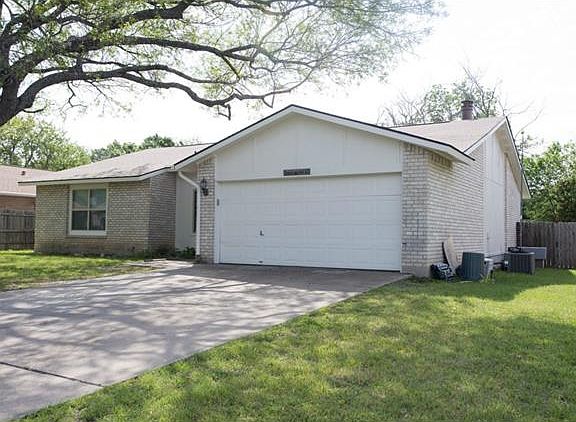 2nd image of 1011 Wayne Dr