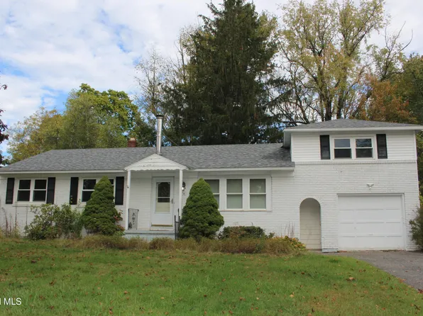 4 Yolanda Drive, Burnt Hills, NY 12027