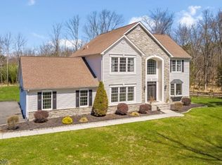 52 Cedar Rd, Whitehouse Station, NJ 08889