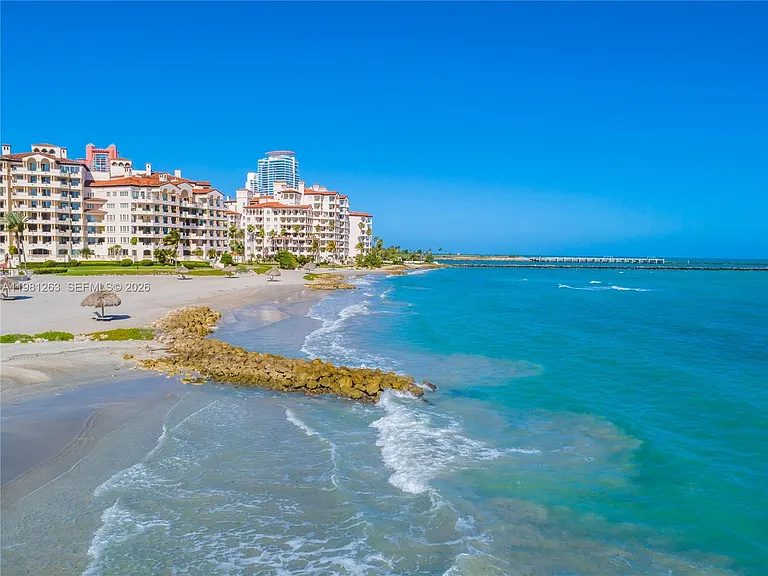 2416 Fisher Island Dr #5106 — Photo 60
