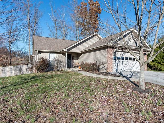 2nd image of 1471 Meadow Creek Ln