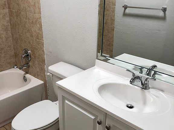 5th image of 2901 Highland Ave #5