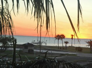 7 Newcomb Bend Loop, Rockport, TX 78382