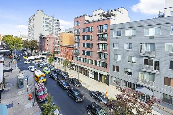 Rented by Avenue Sotheby's International Realty | media 67