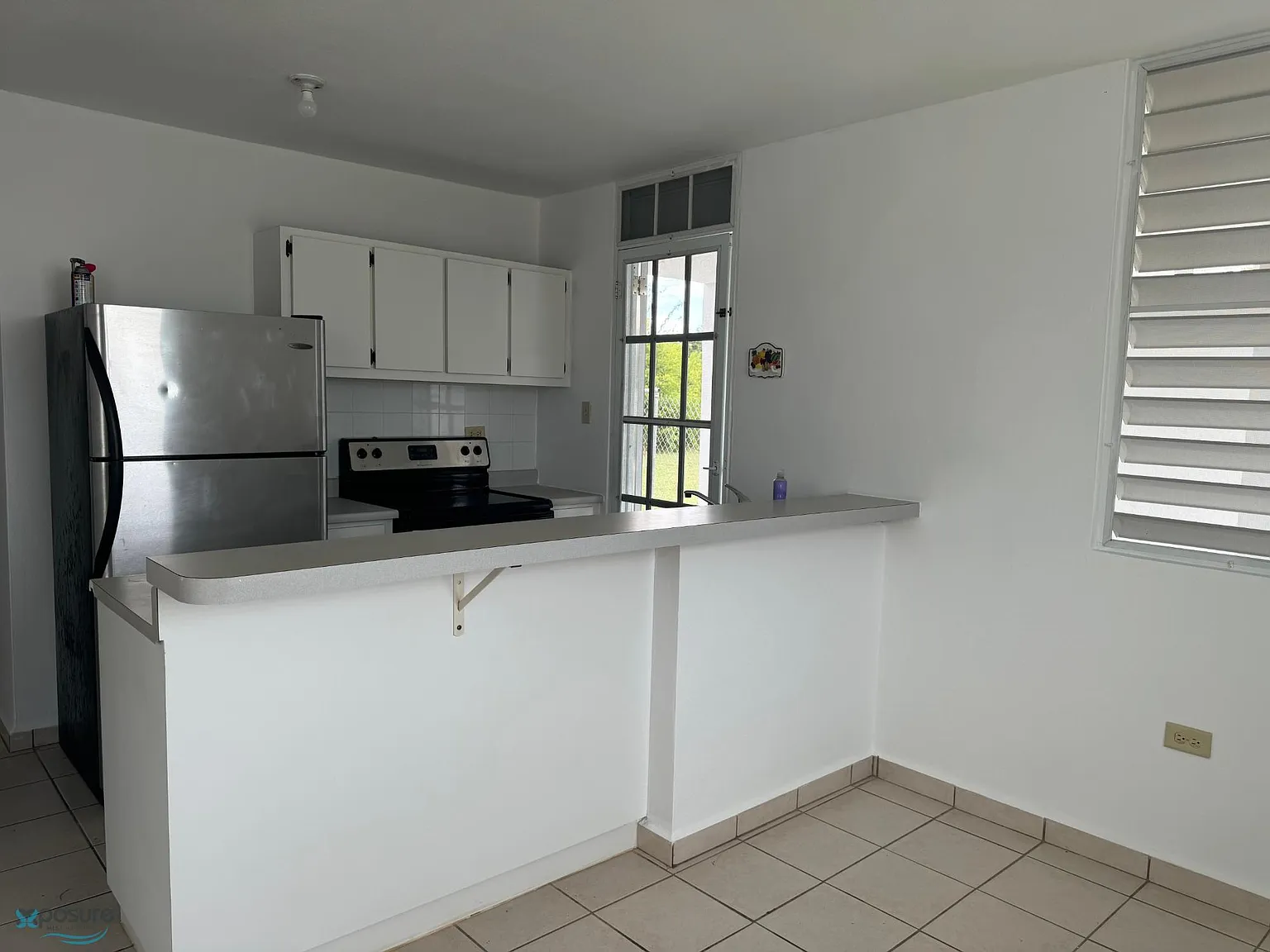 3 bed, 1.0 bath, 1000 sqft, $1,200 — Photo 3