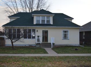 225 W Devlin St, Spring Valley, IL 61362