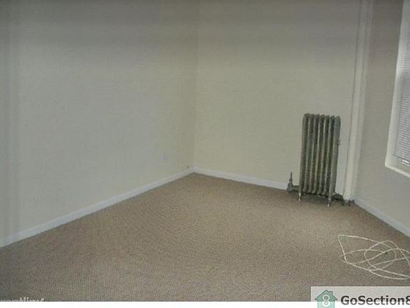 5th image of 4219 S Ellis Ave #1S