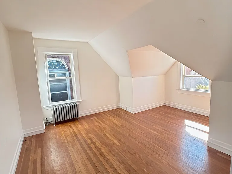 8 Main St #2 — Photo 2