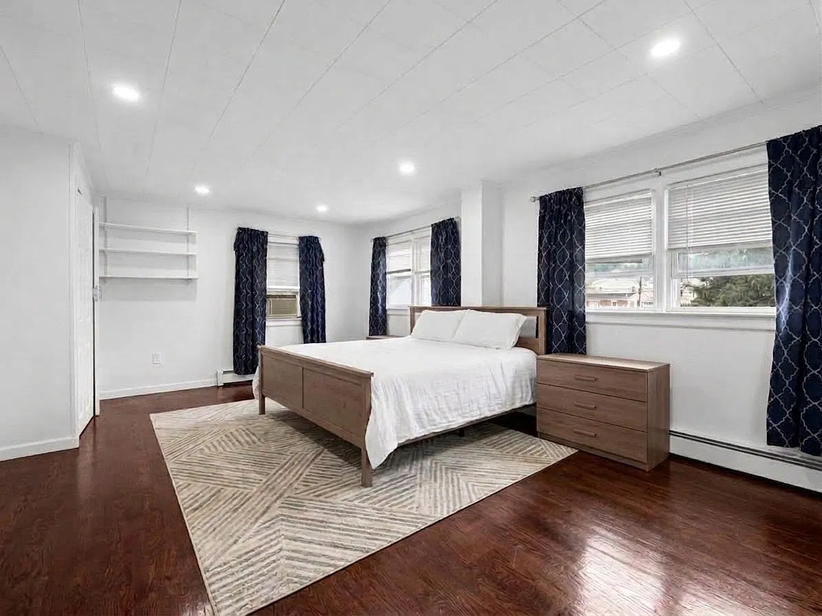 1 bed, $1,900 — Photo 4