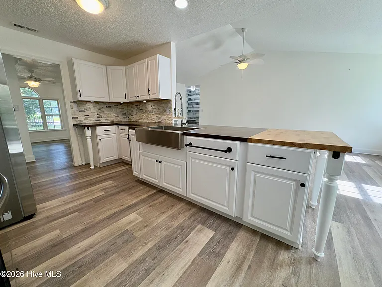 502 Worth Dr — Photo 11