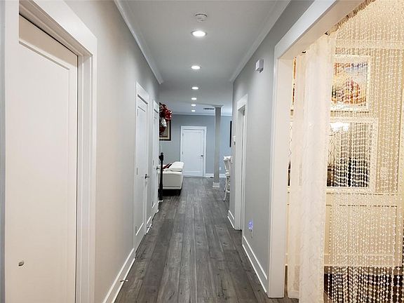 3rd image of 88 Mission Oak Dr