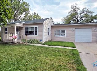 1377 Kirk St, Toledo, OH 43614