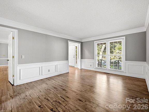 4th image of 12903 Fallcross Ct