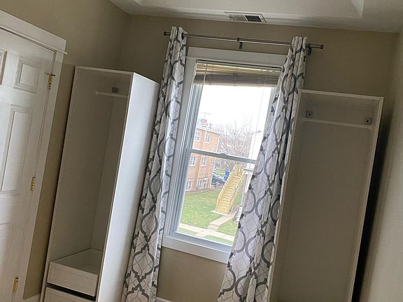5th image of 12813 Winchester Ave #2