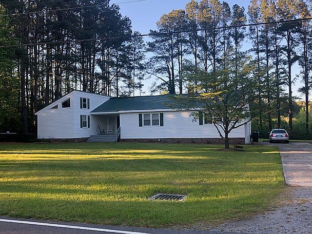 2nd image of 1133 Ranch Motel Rd