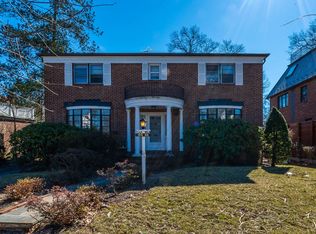 18646 Avon Rd, Jamaica, NY 11432