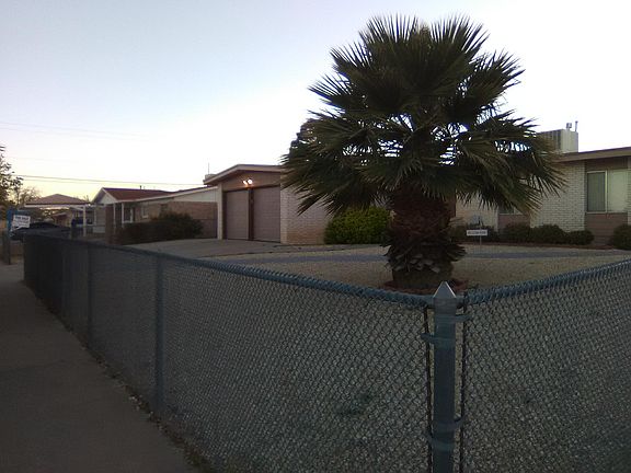 2nd image of 10615 Nell Pl