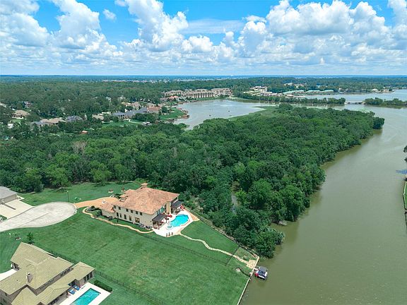 4th image of 11503 Renaissance Dr
