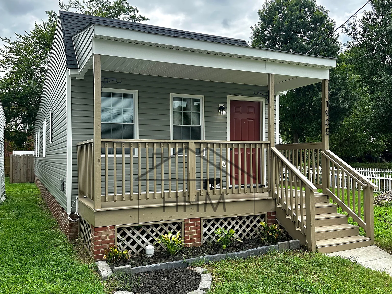 3 bed, 1008 sqft, $2,200 — Photo 2