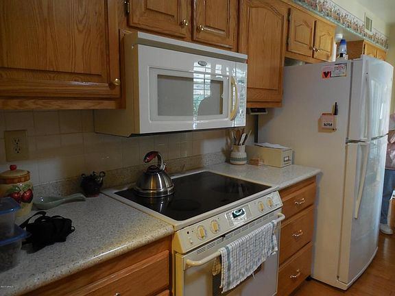 5th image of 17639 N 102nd Dr