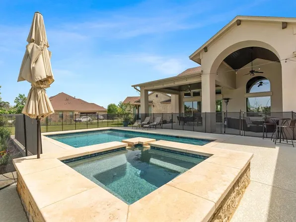 816 Dream Catcher Dr, Leander, TX 78641