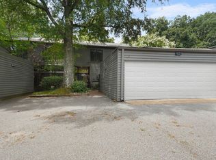 725 Eventide Dr #34, Memphis, TN 38120