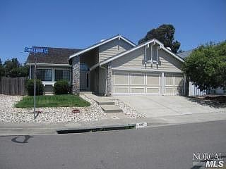 2nd image of 100 Winter Harbor Pl