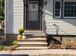 8 1/2 Townhouse Rd #1, Suncook, NH 03275