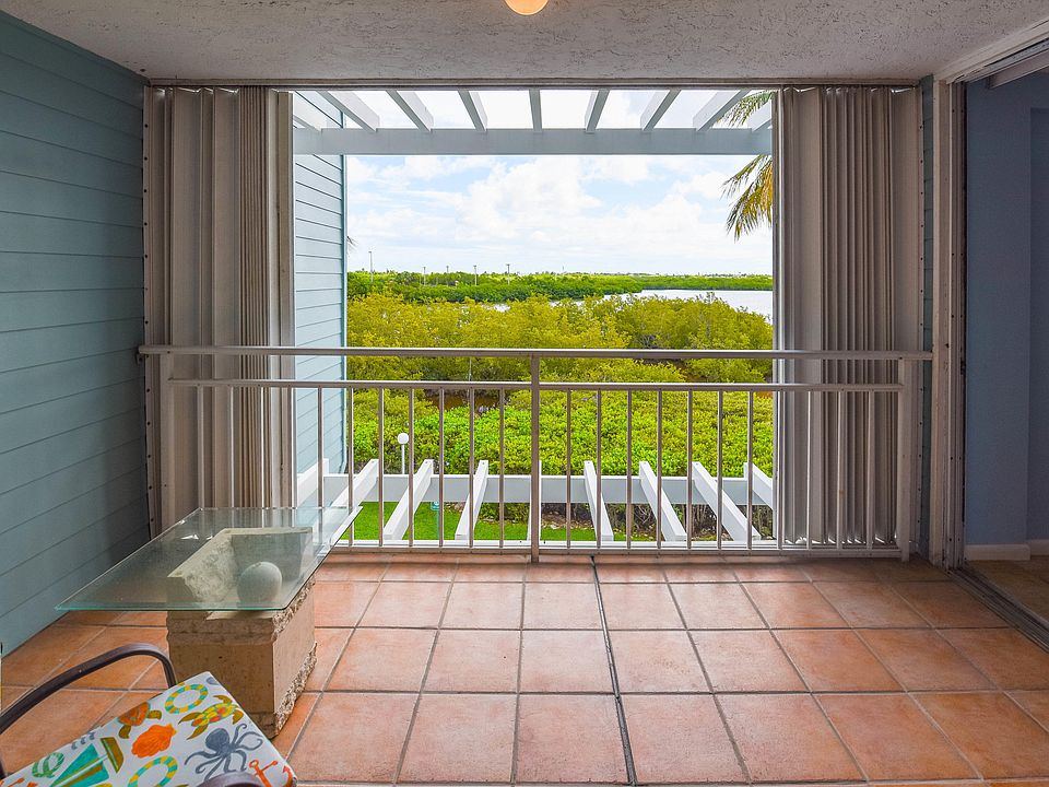 1st image of 1901 S Roosevelt Blvd #207
